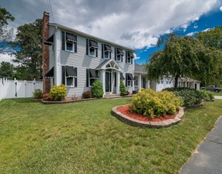 88 Mcdonald Drive, Chicopee, Massachusetts, 3 Bedrooms Bedrooms, 6 Rooms Rooms,3 BathroomsBathrooms,Residential,For Sale,Mcdonald Drive,73527746