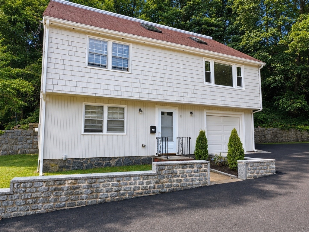 12 Platt, Boston, Massachusetts, 4 Bedrooms Bedrooms, 7 Rooms Rooms,2 BathroomsBathrooms,Residential,For Sale,Platt,73550257