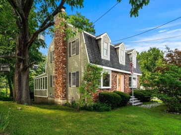 89 W Meadow Rd, Lowell, Massachusetts, 3 Bedrooms Bedrooms, 7 Rooms Rooms,1.5 BathroomsBathrooms,Residential,For Sale,W Meadow Rd,73550280 89 W Meadow Rd, Lowell, Massachusetts, 3 Bedrooms Bedrooms, 7 Rooms Rooms,1.5 BathroomsBathrooms,Residential,For Sale,W Meadow Rd,73550280