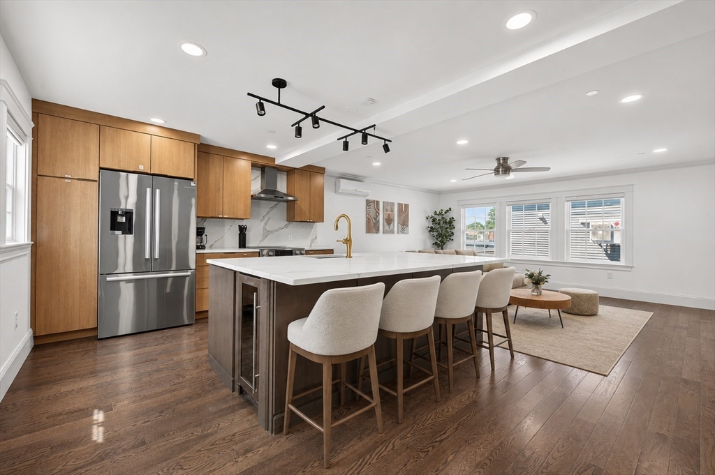 10 Osborne, Salem, Massachusetts, 3 Bedrooms Bedrooms, 4 Rooms Rooms,2.5 BathroomsBathrooms,Residential,For Sale,Osborne,73550286