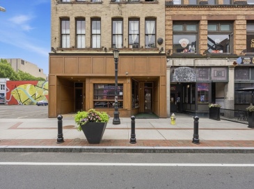 211-213 Worthington St, Springfield, Massachusetts, ,Commercial Lease,For Rent,Worthington St,73550170 211-213 Worthington St, Springfield, Massachusetts, ,Commercial Lease,For Rent,Worthington St,73550170