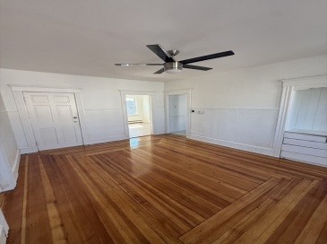 45 Cedar St, Lawrence, Massachusetts, 3 Bedrooms Bedrooms, 5 Rooms Rooms,1 BathroomBathrooms,Residential Lease,For Rent,Cedar St,73550343