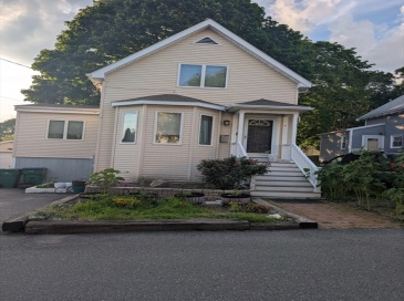 18 Windsor Ave, Lynn, Massachusetts, 3 Bedrooms Bedrooms, 5 Rooms Rooms,1.5 BathroomsBathrooms,Residential,For Sale,Windsor Ave,73550352 18 Windsor Ave, Lynn, Massachusetts, 3 Bedrooms Bedrooms, 5 Rooms Rooms,1.5 BathroomsBathrooms,Residential,For Sale,Windsor Ave,73550352