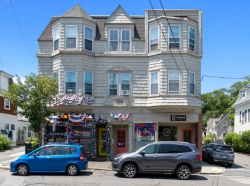 730 Hale, Beverly, Massachusetts, 2 Bedrooms Bedrooms, 4 Rooms Rooms,1 BathroomBathrooms,Residential Lease,For Rent,Hale,73550372