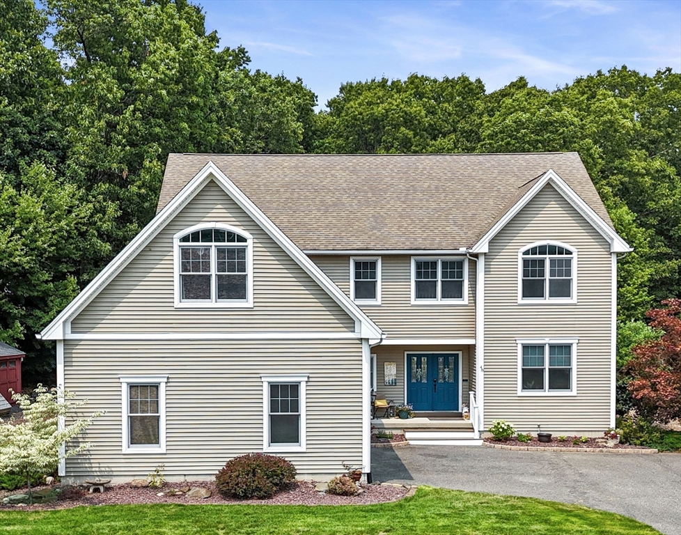 48 Landing Drive, Chicopee, Massachusetts, 4 Bedrooms Bedrooms, 8 Rooms Rooms,3.5 BathroomsBathrooms,Residential,For Sale,Landing Drive,73550374