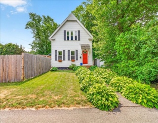 225 E Water St, Rockland, Massachusetts, 3 Bedrooms Bedrooms, 7 Rooms Rooms,2 BathroomsBathrooms,Residential,For Sale,E Water St,73550386