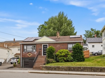 218 Warren, Watertown, Massachusetts, 2 Bedrooms Bedrooms, 5 Rooms Rooms,2 BathroomsBathrooms,Residential,For Sale,Warren,73550208 218 Warren, Watertown, Massachusetts, 2 Bedrooms Bedrooms, 5 Rooms Rooms,2 BathroomsBathrooms,Residential,For Sale,Warren,73550208
