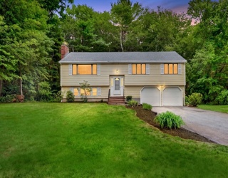 10 Glenridge Dr, Bedford, Massachusetts, 3 Bedrooms Bedrooms, 9 Rooms Rooms,2.5 BathroomsBathrooms,Residential,For Sale,Glenridge Dr,73550126
