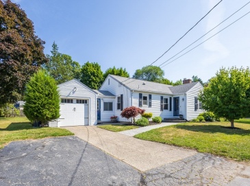 40 Greenfield Rd, Cumberland, Rhode Island, 3 Bedrooms Bedrooms, 5 Rooms Rooms,1 BathroomBathrooms,Residential,For Sale,Greenfield Rd,73550135 40 Greenfield Rd, Cumberland, Rhode Island, 3 Bedrooms Bedrooms, 5 Rooms Rooms,1 BathroomBathrooms,Residential,For Sale,Greenfield Rd,73550135