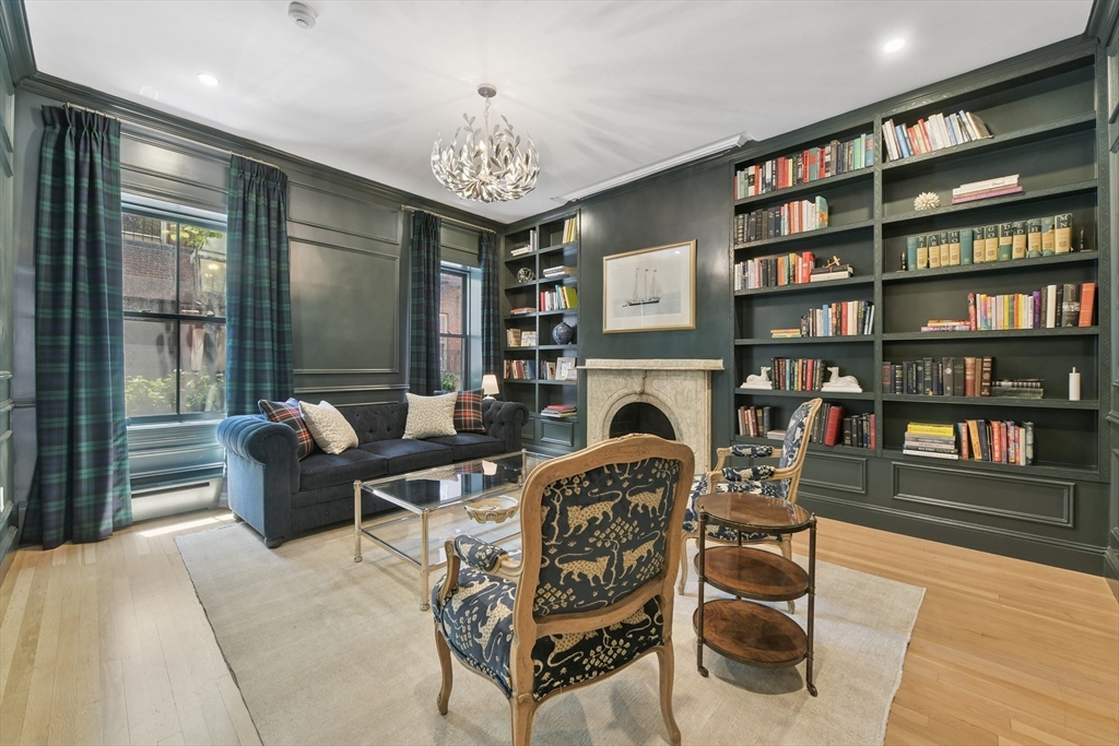 89 Revere St, Boston, Massachusetts, 4 Bedrooms Bedrooms, 15 Rooms Rooms,4.5 BathroomsBathrooms,Residential,For Sale,Revere St,73550139
