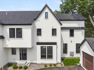 18 Grant Street, Needham, Massachusetts, 5 Bedrooms Bedrooms, 10 Rooms Rooms,4.5 BathroomsBathrooms,Residential,For Sale,Grant Street,73550245