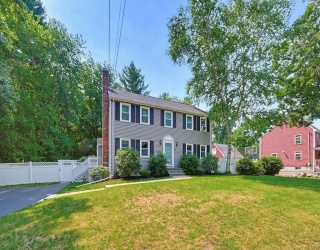 245 Winter St, Mansfield, Massachusetts, 4 Bedrooms Bedrooms, 8 Rooms Rooms,2.5 BathroomsBathrooms,Residential,For Sale,Winter St,73550402