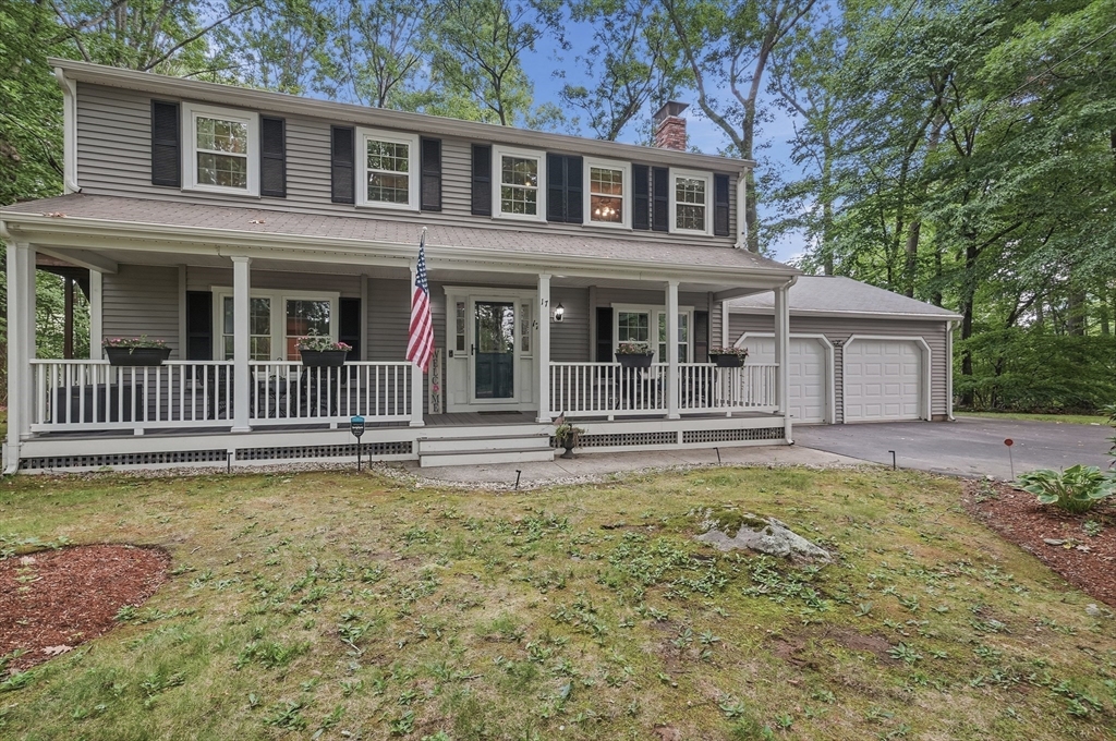 17 North Vine Street, Milford, Massachusetts, 4 Bedrooms Bedrooms, 9 Rooms Rooms,2.5 BathroomsBathrooms,Residential,For Sale,North Vine Street,73550435
