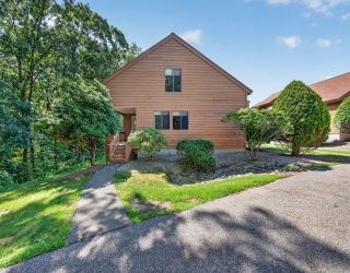14 Danforth, Haverhill, Massachusetts, 2 Bedrooms Bedrooms, 6 Rooms Rooms,2 BathroomsBathrooms,Residential,For Sale,Danforth,73550430