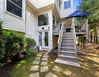 703 Old Bridge Ln, Bellingham, Massachusetts, 2 Bedrooms Bedrooms, 5 Rooms Rooms,2.5 BathroomsBathrooms,Residential,For Sale,Old Bridge Ln,73550437
