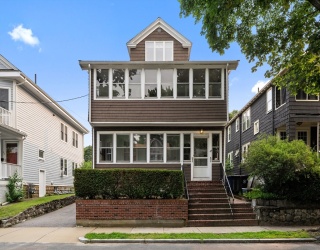 44 Peirce Street, Arlington, Massachusetts, 5 Bedrooms Bedrooms, 14 Rooms Rooms,2 BathroomsBathrooms,Residential Income,For Sale,Peirce Street,73550444
