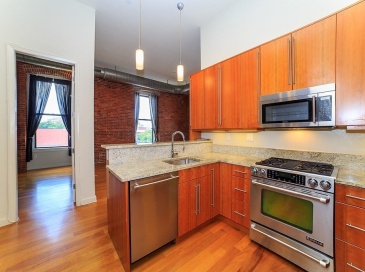 125 B, Boston, Massachusetts, 2 Bedrooms Bedrooms, 4 Rooms Rooms,2 BathroomsBathrooms,Residential Lease,For Rent,B,73545908