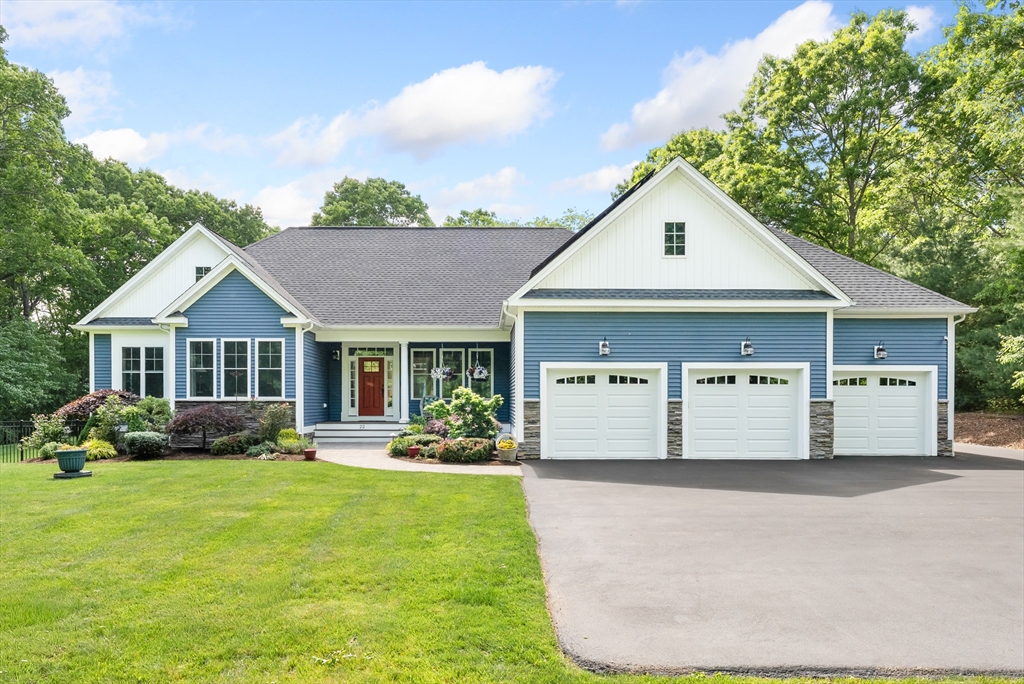 22 Lake St., Rehoboth, Massachusetts, 4 Bedrooms Bedrooms, 8 Rooms Rooms,2 BathroomsBathrooms,Residential,For Sale,Lake St.,73530063