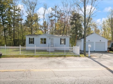 230 Chestnut Hill Rd., Rochester, New Hampshire, 3 Bedrooms Bedrooms, 6 Rooms Rooms,2 BathroomsBathrooms,Residential,For Sale,Chestnut Hill Rd.,73518718 230 Chestnut Hill Rd., Rochester, New Hampshire, 3 Bedrooms Bedrooms, 6 Rooms Rooms,2 BathroomsBathrooms,Residential,For Sale,Chestnut Hill Rd.,73518718