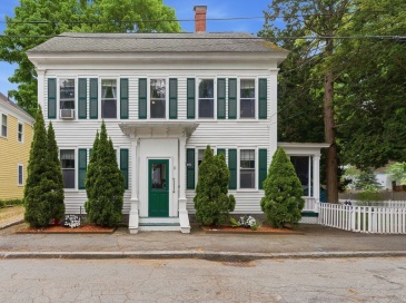 11 Allen St, Newburyport, Massachusetts, 4 Bedrooms Bedrooms, 8 Rooms Rooms,1.5 BathroomsBathrooms,Residential,For Sale,Allen St,73523770 11 Allen St, Newburyport, Massachusetts, 4 Bedrooms Bedrooms, 8 Rooms Rooms,1.5 BathroomsBathrooms,Residential,For Sale,Allen St,73523770