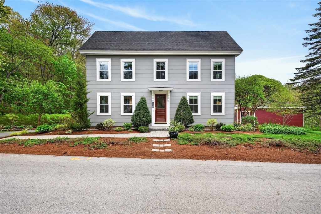 14 Ballardvale Rd, Andover, Massachusetts, 5 Bedrooms Bedrooms, 9 Rooms Rooms,2 BathroomsBathrooms,Residential,For Sale,Ballardvale Rd,73517517