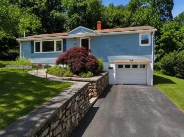 46 Pinecroft Ave, Holden, Massachusetts, 2 Bedrooms Bedrooms, 5 Rooms Rooms,1 BathroomBathrooms,Residential,For Sale,Pinecroft Ave,73533962