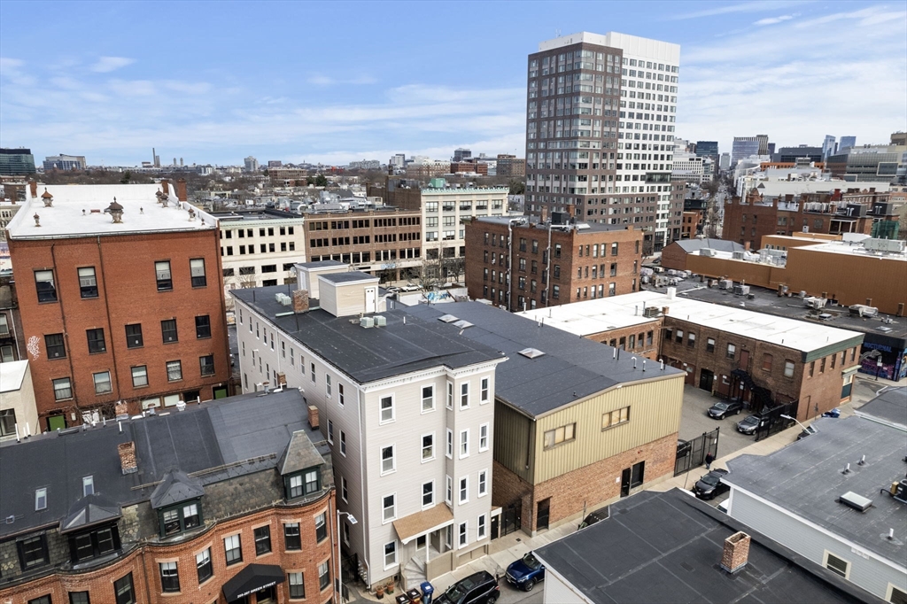 195 Green Street, Cambridge, Massachusetts, 16 Bedrooms Bedrooms, 24 Rooms Rooms,4 BathroomsBathrooms,Residential Income,For Sale,Green Street,73550561