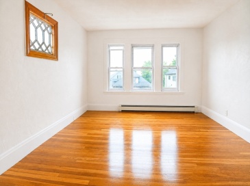 53 Sycamore St, Everett, Massachusetts, 4 Bedrooms Bedrooms, 7 Rooms Rooms,1 BathroomBathrooms,Residential Lease,For Rent,Sycamore St,73550559