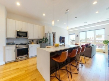 488 Dorchester Ave, Boston, Massachusetts, 2 Bedrooms Bedrooms, 6 Rooms Rooms,2 BathroomsBathrooms,Residential Lease,For Rent,Dorchester Ave,73550572