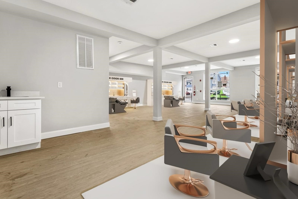 90 Essex St, Lynn, Massachusetts, 11 Bedrooms Bedrooms, 18 Rooms Rooms,7.5 BathroomsBathrooms,Residential Income,For Sale,Essex St,73550613