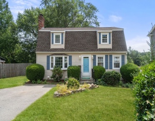 102 Cherry St, Framingham, Massachusetts, 3 Bedrooms Bedrooms, 7 Rooms Rooms,2 BathroomsBathrooms,Residential,For Sale,Cherry St,73550657