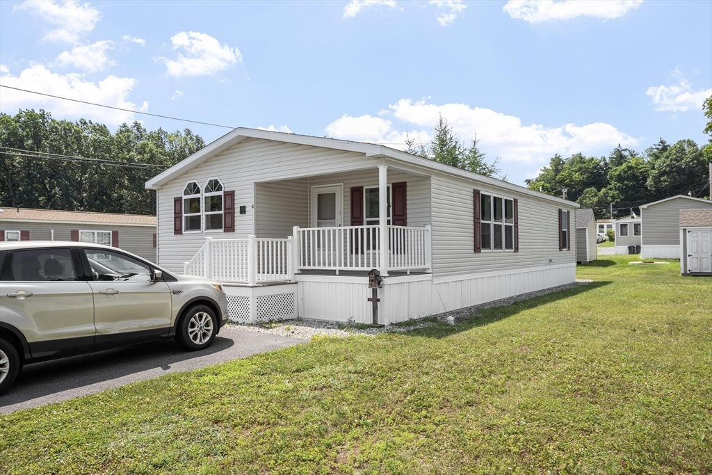 4 Asher Lane, Pepperell, Massachusetts, 2 Bedrooms Bedrooms, 5 Rooms Rooms,2 BathroomsBathrooms,Residential,For Sale,Asher Lane,73550650