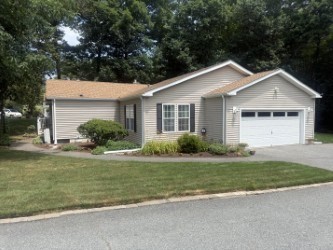 307 Blueberry Circle, Middleboro, Massachusetts, 3 Bedrooms Bedrooms, 7 Rooms Rooms,2 BathroomsBathrooms,Residential,For Sale,Blueberry Circle,73550717