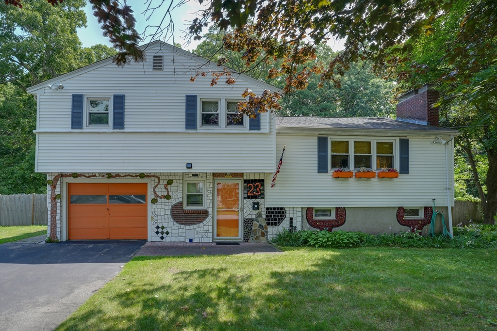 23 Laurel Dr., Hudson, Massachusetts, 3 Bedrooms Bedrooms, 8 Rooms Rooms,2 BathroomsBathrooms,Residential,For Sale,Laurel Dr.,73550499