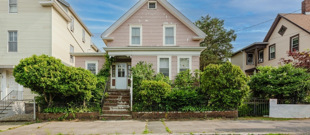 194 Coffin Ave, New Bedford, Massachusetts, 4 Bedrooms Bedrooms, 6 Rooms Rooms,1.5 BathroomsBathrooms,Residential,For Sale,Coffin Ave,73550829