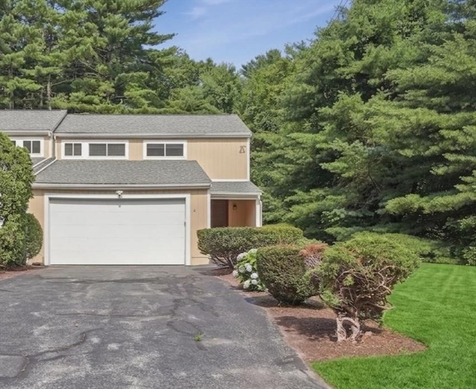 4 Tropeano Court, Bellingham, Massachusetts, 3 Bedrooms Bedrooms, 6 Rooms Rooms,2 BathroomsBathrooms,Residential,For Sale,Tropeano Court,73550393