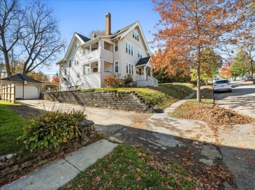 15 Clearview Ave, Worcester, Massachusetts, 4 Bedrooms Bedrooms, 6 Rooms Rooms,1 BathroomBathrooms,Residential Lease,For Rent,Clearview Ave,73550656 15 Clearview Ave, Worcester, Massachusetts, 4 Bedrooms Bedrooms, 6 Rooms Rooms,1 BathroomBathrooms,Residential Lease,For Rent,Clearview Ave,73550656