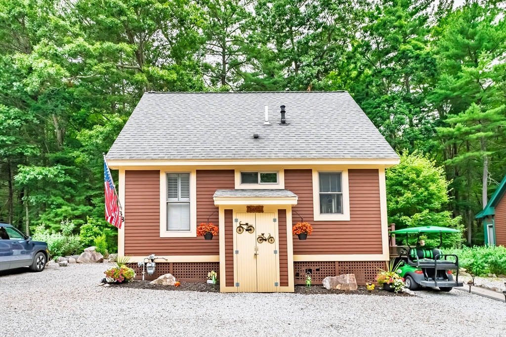38 Whispering Pines Rd, Westford, Massachusetts, 2 Bedrooms Bedrooms, 4 Rooms Rooms,1 BathroomBathrooms,Residential,For Sale,Whispering Pines Rd,73550836