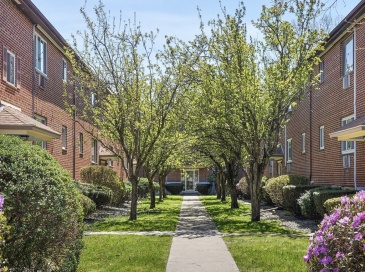 52 Bryon, Boston, Massachusetts, 2 Bedrooms Bedrooms, 4 Rooms Rooms,1 BathroomBathrooms,Residential Lease,For Rent,Bryon,73550848 52 Bryon, Boston, Massachusetts, 2 Bedrooms Bedrooms, 4 Rooms Rooms,1 BathroomBathrooms,Residential Lease,For Rent,Bryon,73550848