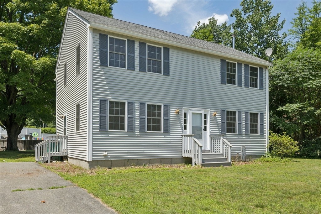 17 Bonner Avenue, Fitchburg, Massachusetts, 3 Bedrooms Bedrooms, 7 Rooms Rooms,3 BathroomsBathrooms,Residential,For Sale,Bonner Avenue,73550860