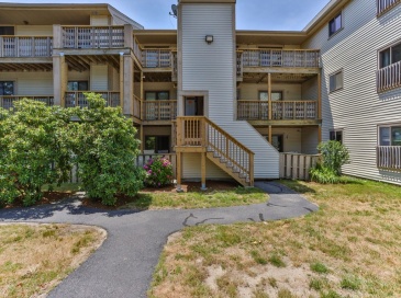 800 Bearses Way, Barnstable, Massachusetts, 2 Bedrooms Bedrooms, 4 Rooms Rooms,2 BathroomsBathrooms,Residential,For Sale,Bearses Way,73550873
