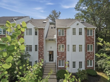 116 Tall Oaks Drive, Weymouth, Massachusetts, 1 Bedroom Bedrooms, 3 Rooms Rooms,1 BathroomBathrooms,Residential,For Sale,Tall Oaks Drive,73550406