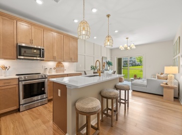 399 Neponset, Canton, Massachusetts, 1 Bedroom Bedrooms, 4 Rooms Rooms,1 BathroomBathrooms,Residential,For Sale,Neponset,73550871