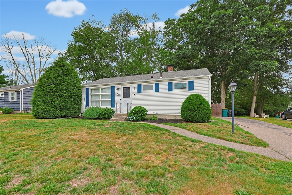 54 Crescent Ave., North Attleboro, Massachusetts, 3 Bedrooms Bedrooms, 5 Rooms Rooms,1 BathroomBathrooms,Residential,For Sale,Crescent Ave.,73550719