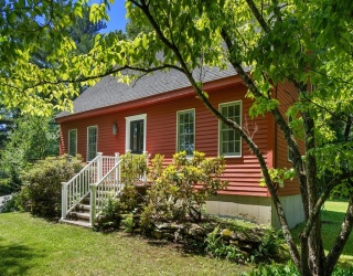 130 Burlingame Rd, Charlton, Massachusetts, 3 Bedrooms Bedrooms, 7 Rooms Rooms,1.5 BathroomsBathrooms,Residential,For Sale,Burlingame Rd,73550751