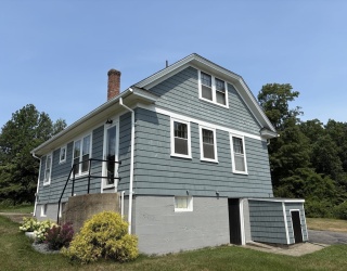 202 Lincoln, Seekonk, Massachusetts, 3 Bedrooms Bedrooms, 7 Rooms Rooms,1 BathroomBathrooms,Residential Lease,For Rent,Lincoln,73550899