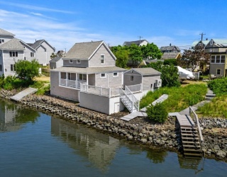 3 36th Street, Newbury, Massachusetts, 2 Bedrooms Bedrooms, 5 Rooms Rooms,1 BathroomBathrooms,Residential,For Sale,36th Street,73550905