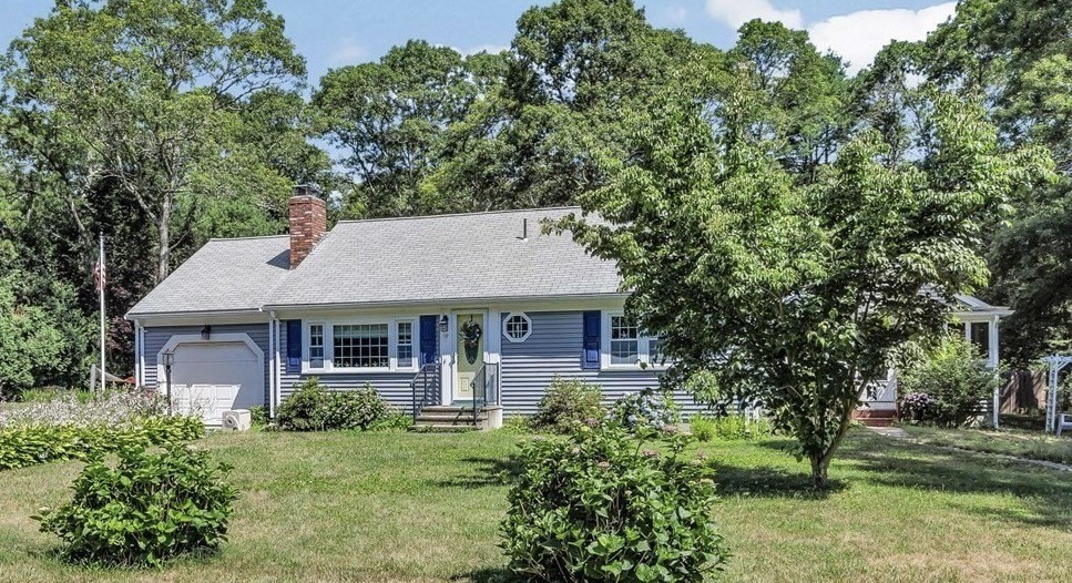 17 Galleon Way, Barnstable, Massachusetts, 3 Bedrooms Bedrooms, 6 Rooms Rooms,2.5 BathroomsBathrooms,Residential,For Sale,Galleon Way,73550624