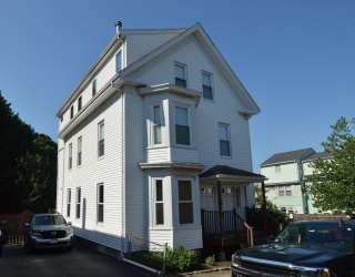 14 Roundy St, Beverly, Massachusetts, 3 Bedrooms Bedrooms, 6 Rooms Rooms,1 BathroomBathrooms,Residential Lease,For Rent,Roundy St,73550880