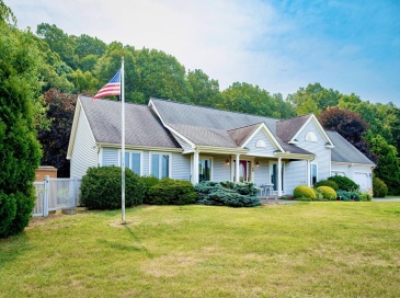 48 N Longyard Road, Southwick, Massachusetts, 3 Bedrooms Bedrooms, 6 Rooms Rooms,2 BathroomsBathrooms,Residential,For Sale,N Longyard Road,73550877